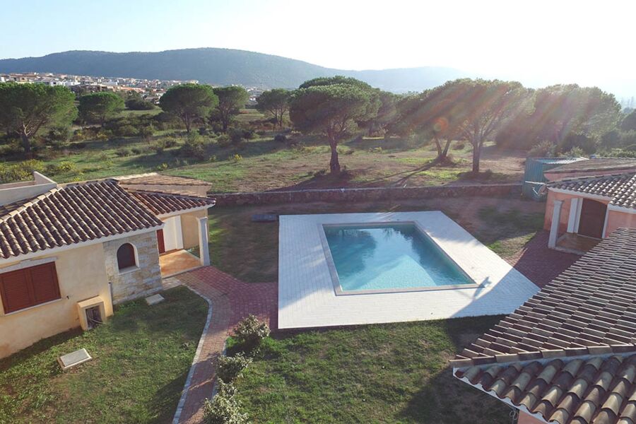 Bungalow con piscina a pochi metri dal mare